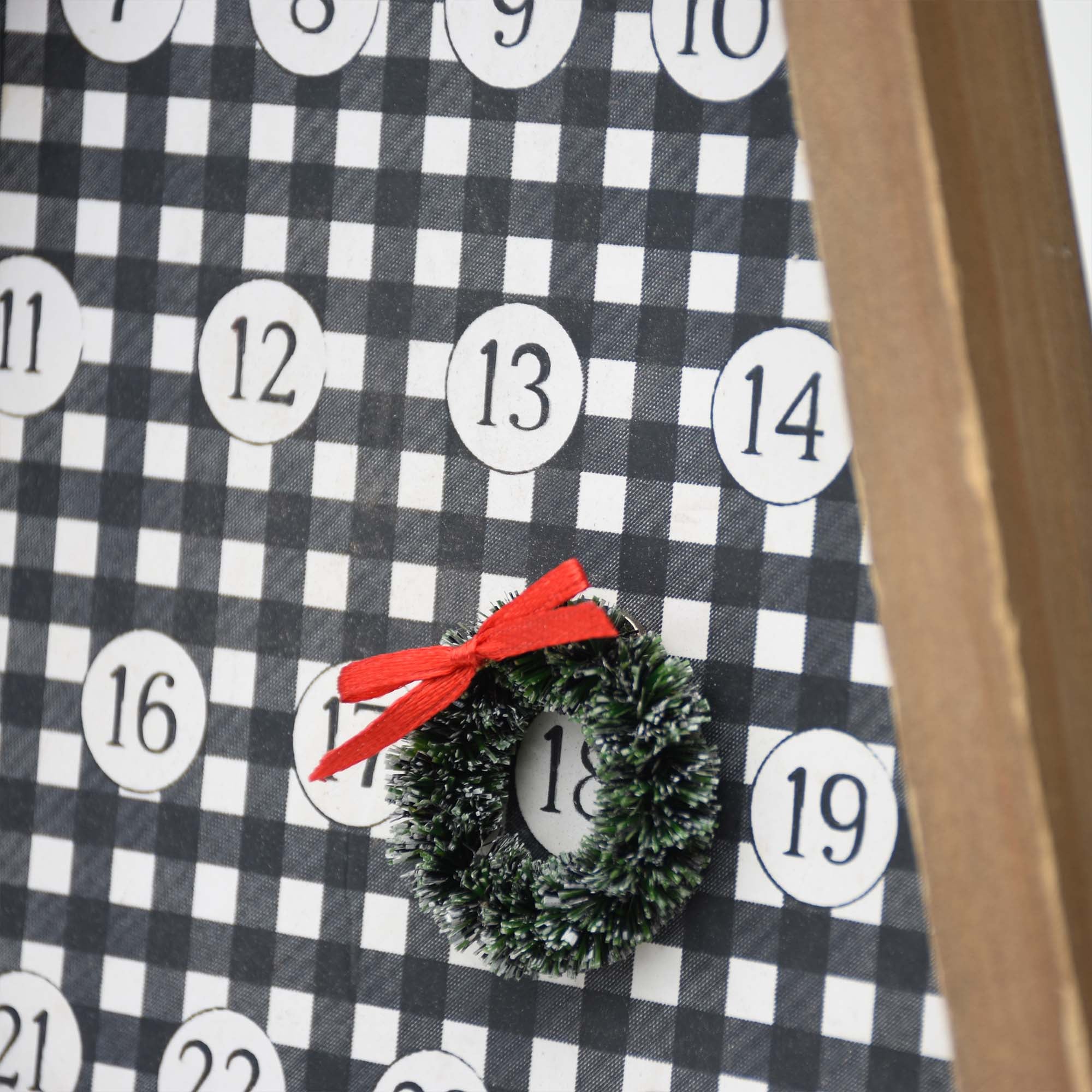 Countdown to Christmas Advent Calendar with Magnet - Tuesday Morning - Decorative Accessories