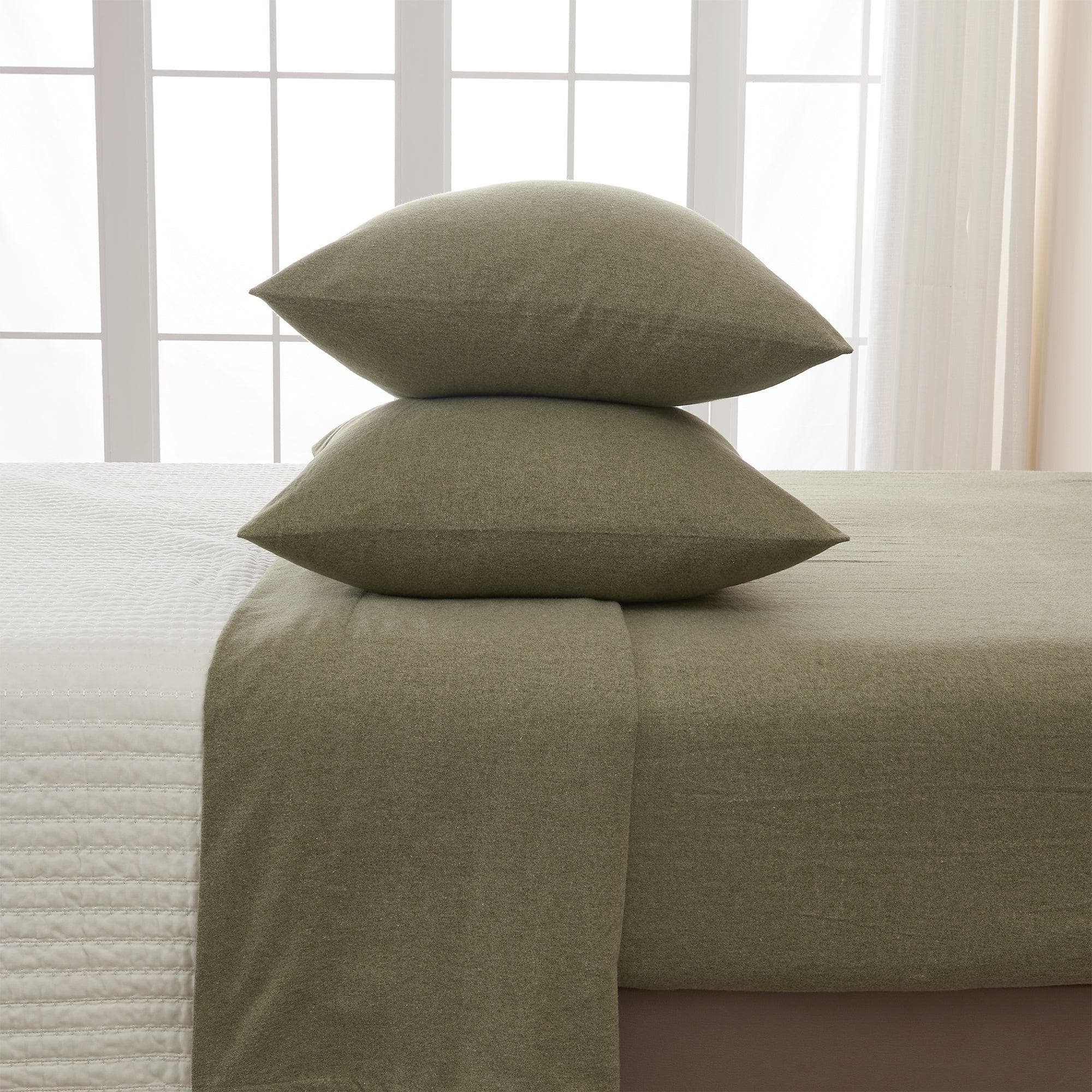 Great Bay Home Twin / Heathered Olive 4 Piece Heathered Solid Cotton Flannel Sheet Set | Anders Collection  4 Piece Heathered Solid Cotton Flannel Sheet Set | Anders Collection 